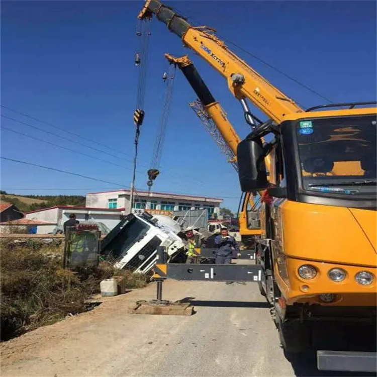 平江吊车道路救援多少钱